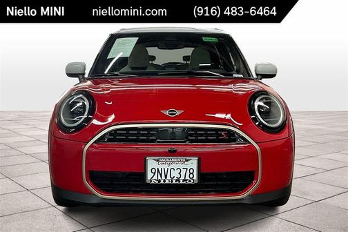 2025 MINI Hardtop ICONIC