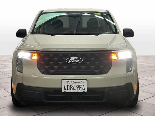 Desert Sand 2025 Ford Maverick XL