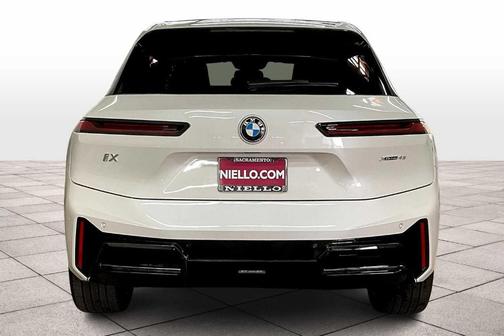 2026 BMW iX xDrive45