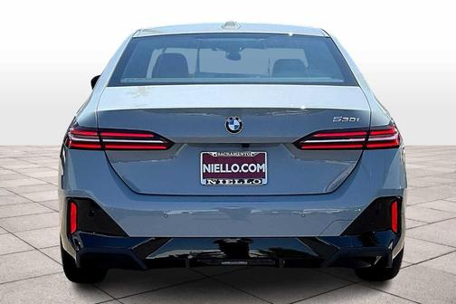 2026 BMW 530 i