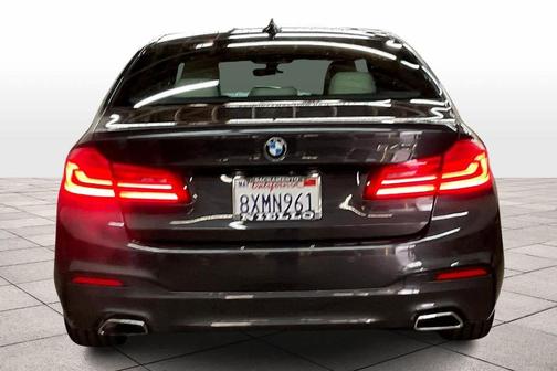 2017 BMW 540 i