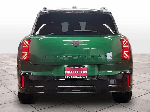British Racing Green IV Metallic 2027 MINI Countryman S