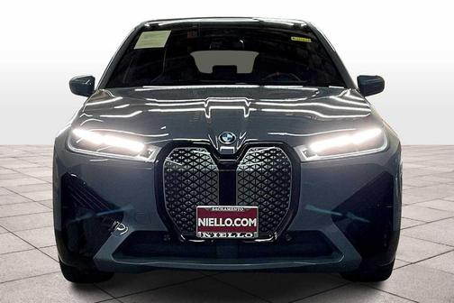 2025 BMW iX M60