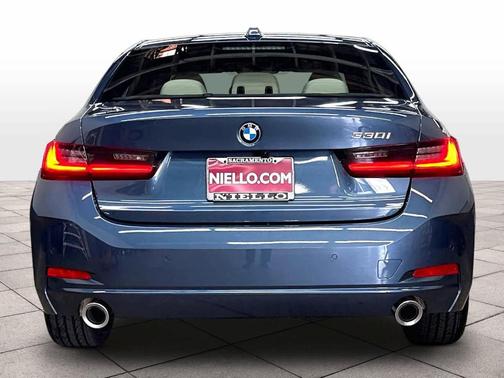 Arctic Race Blue Metallic 2026 BMW 330 I