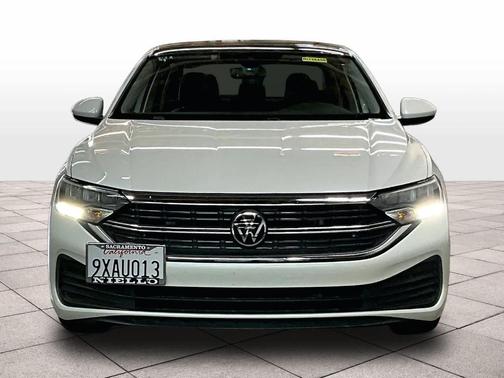 Opal White Pearl Effect 2024 Volkswagen Jetta 1.5T SE