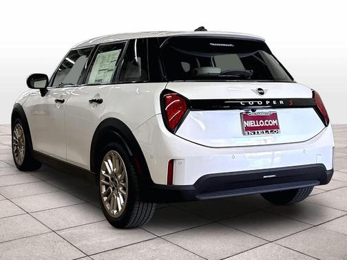 White Metallic 2026 MINI Hardtop S