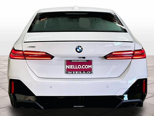 2026 BMW 540 i xDrive