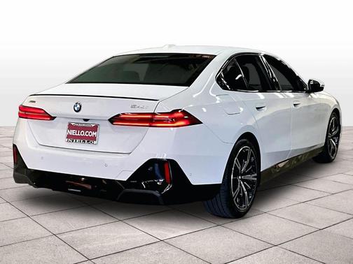 2026 BMW 540 i xDrive