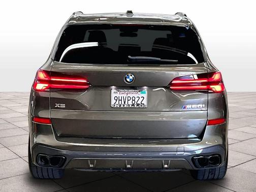 Manhattan Green Metallic 2024 BMW X5 M60i