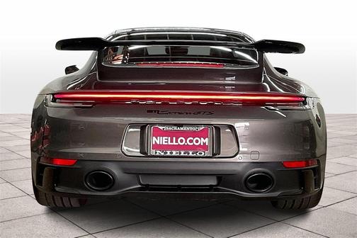 2024 Porsche 911 Carrera GTS