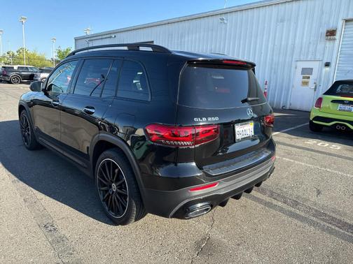 2021 Mercedes-Benz GLB 250 Base
