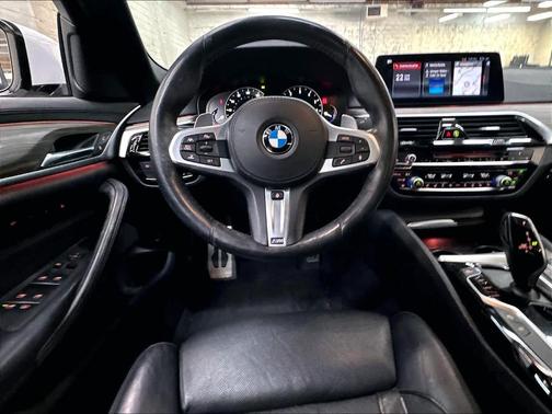 Alpine White 2017 BMW 530 i