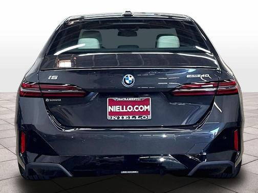 Dark Graphite Metallic 2026 BMW i5 eDrive40