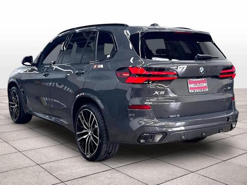 Gray Metallic 2026 BMW X5 xDrive40i