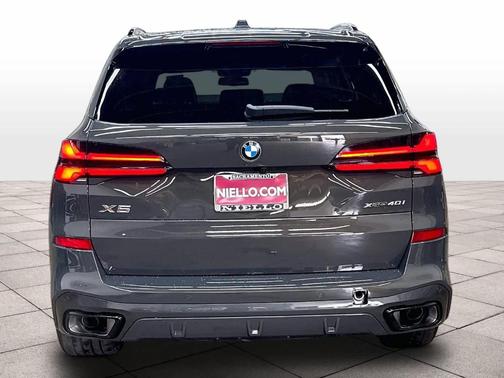 Gray Metallic 2026 BMW X5 xDrive40i