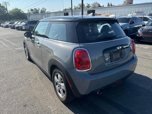 2017 MINI Hardtop Cooper
