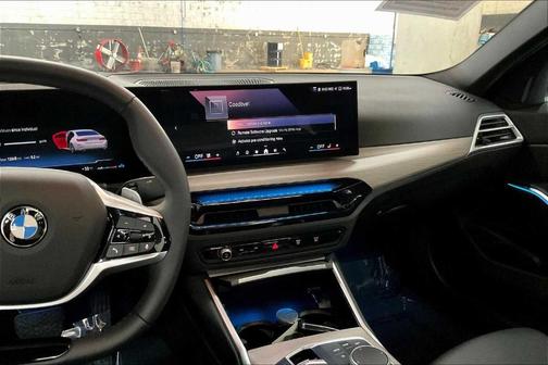 2025 BMW 330 i xDrive