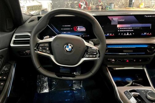 2025 BMW 330 i xDrive