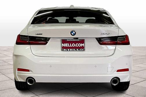2025 BMW 330 i xDrive