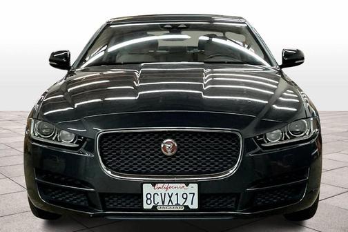 2017 Jaguar XE 25t Premium