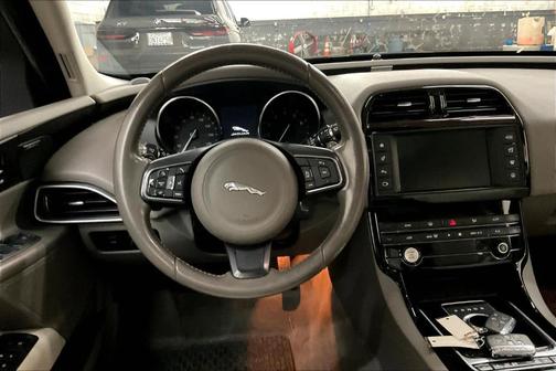 2017 Jaguar XE 25t Premium