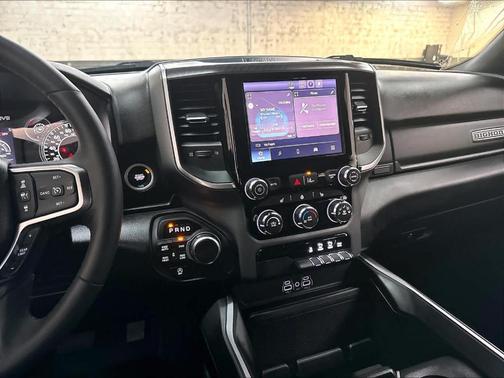 Bright White Clearcoat 2025 RAM 1500 Big Horn/Lone Star