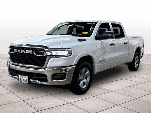 Bright White Clearcoat 2025 RAM 1500 Big Horn/Lone Star