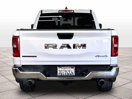 Bright White Clearcoat 2025 RAM 1500 Big Horn/Lone Star