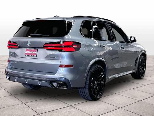 Gray Metallic 2026 BMW X5 xDrive40i