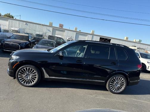 2022 BMW X7 xDrive40i