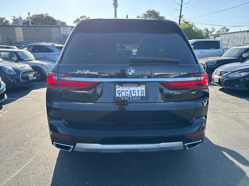 2022 BMW X7 xDrive40i