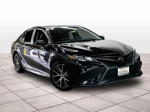 2023 Toyota Camry SE Nightshade