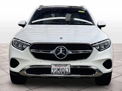 Polar White 2025 Mercedes-Benz GLC 300 Base