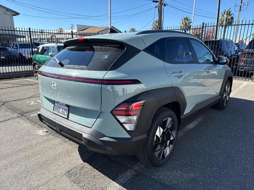 2024 Hyundai KONA SEL