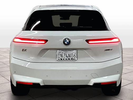 2026 BMW iX xDrive45