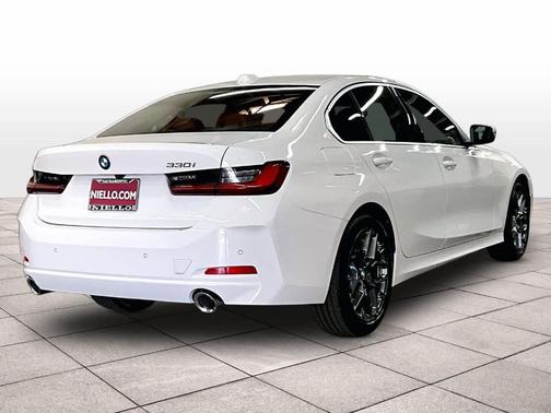 2026 BMW 330 i NA