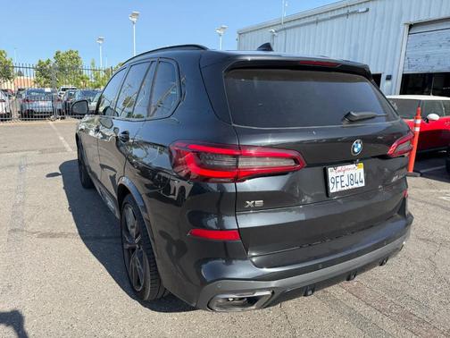 2020 BMW X5 M50i