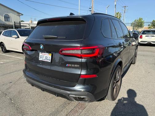 2020 BMW X5 M50i