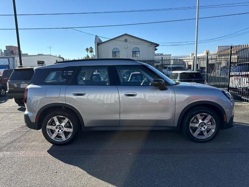 2025 MINI Countryman S