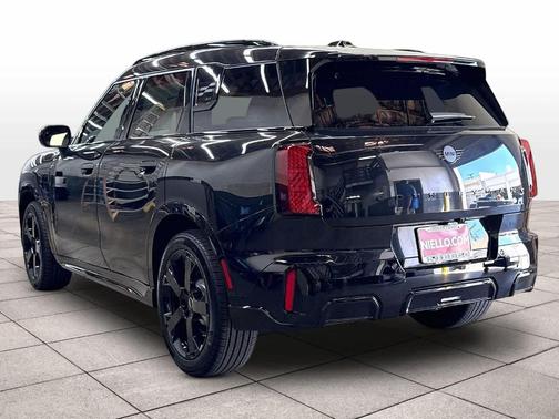 Midnight Black 2026 MINI Countryman S