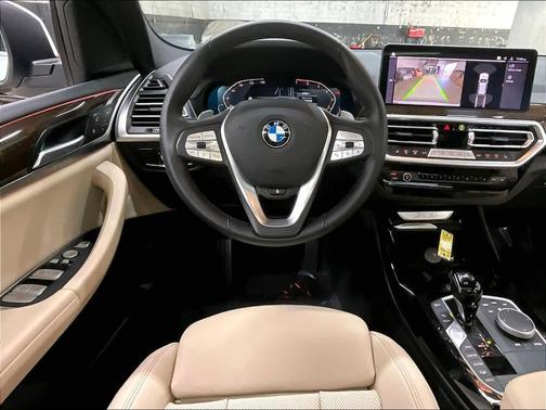 Mineral White Metallic 2024 BMW X3 xDrive30i