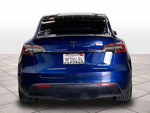 Deep Blue Metallic 2021 Tesla Model Y Performance