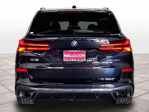 Carbon Black Metallic 2026 BMW X5 PHEV xDrive50e