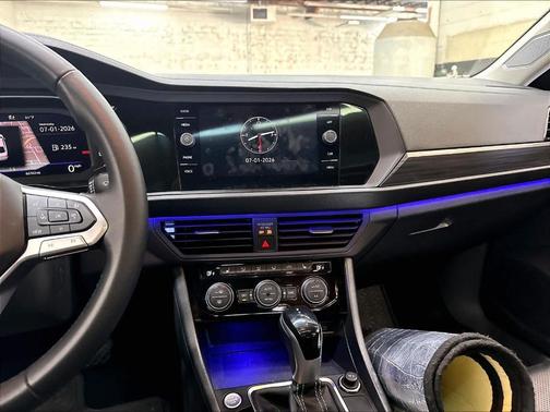 Platinum Gray Metallic 2022 Volkswagen Jetta 1.5T SEL