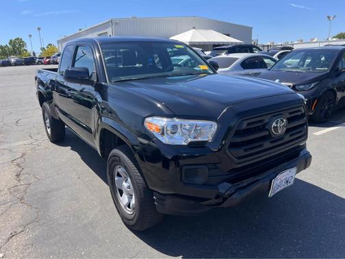 2019 Toyota Tacoma SR