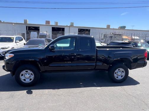2019 Toyota Tacoma SR