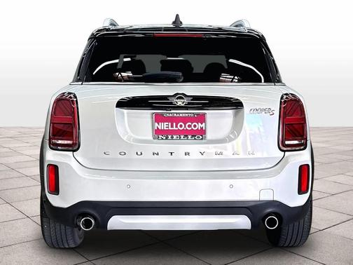 White Silver Metallic 2023 MINI Countryman Cooper S