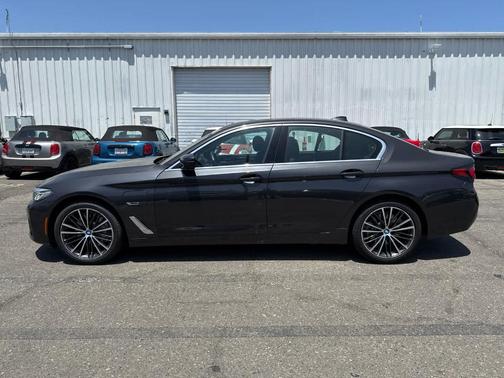 2023 BMW 530e 530e