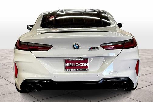 2022 BMW M8 Competition