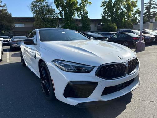 2022 BMW M8 Competition